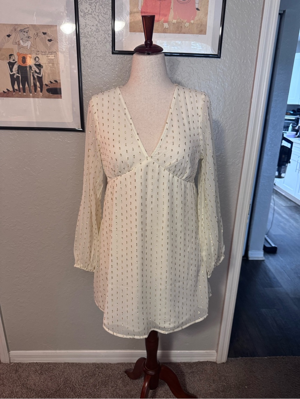 Old Navy Cream Long Sleeve V-Neck Mini Dress